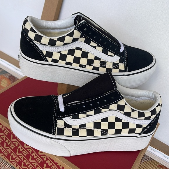 Vans Men’s Old Skool Stacked 
Checkerboard Black/Classic
VN0A7Q5MTYQ
Platforms - Picture 11 of 16